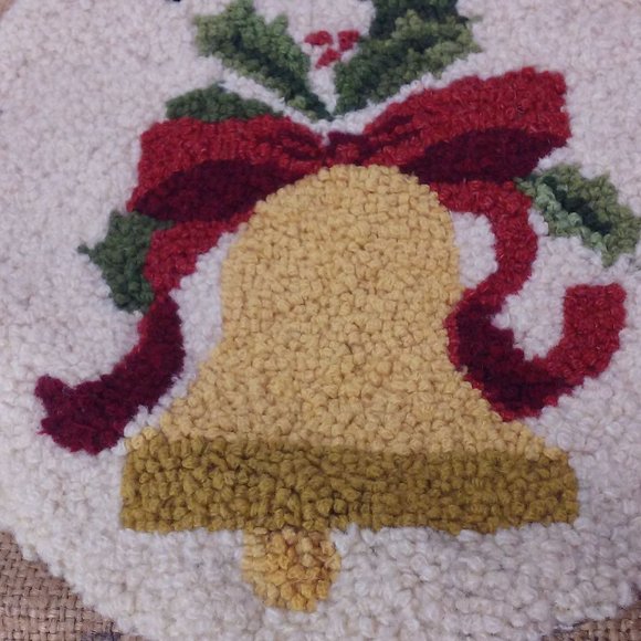 Vintage 80s Handmade Tapestry Needlework Christmas Decor NOEL Bell Needs Blocked - Picture 3 of 9